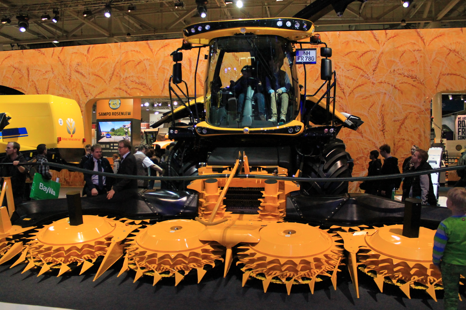 New Holland FR780