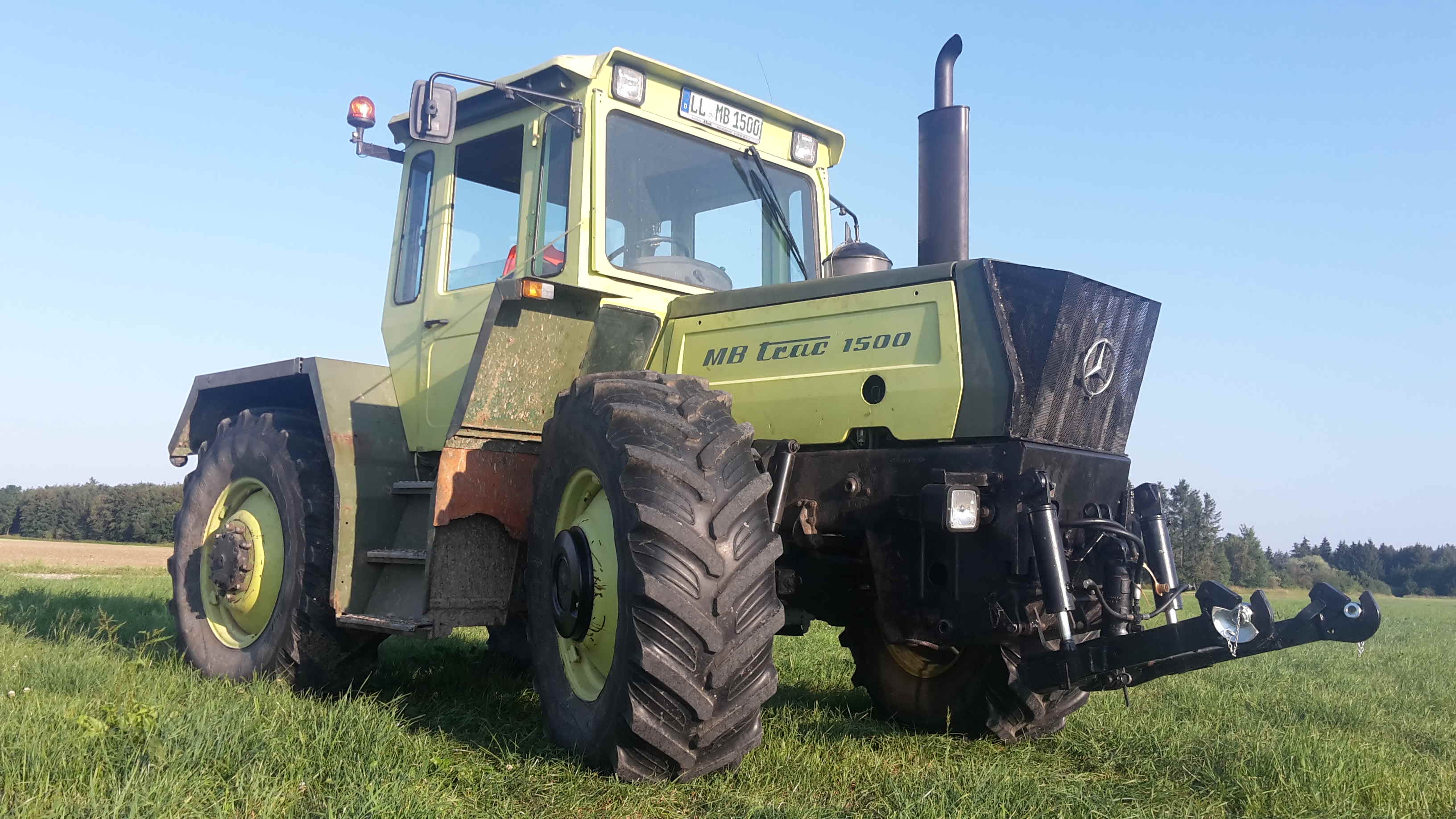 MB Trac 1500 nun auch mit Fronthydraulik