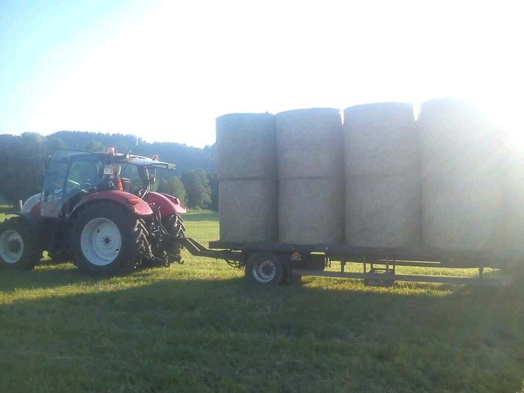 Rundballen fahren