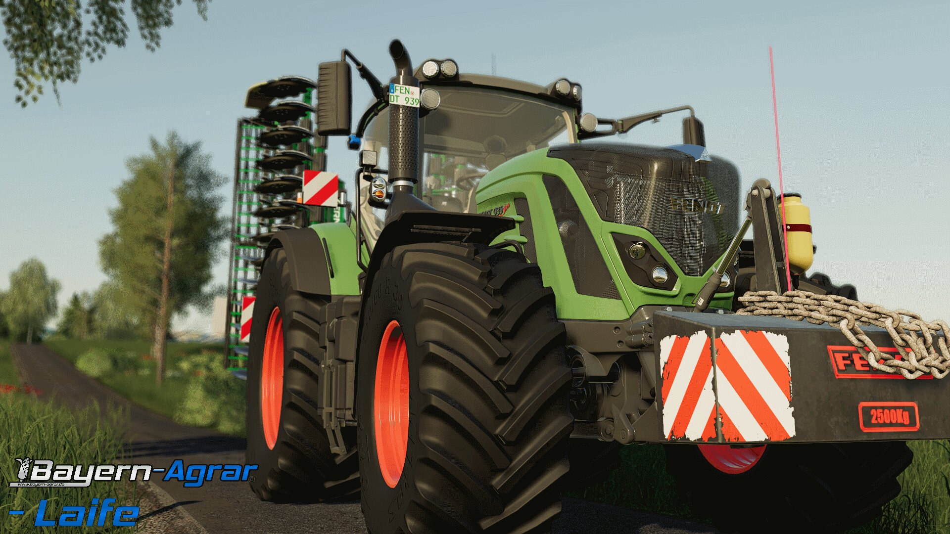 Fendt 900 Vario S4 auf dem Weg zum Feld