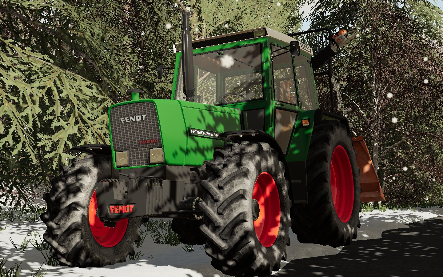 Fendt 309 LSA im Forst