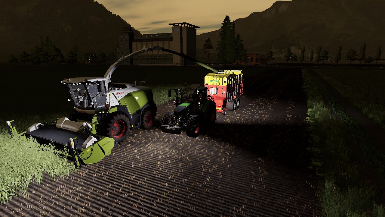 Auf  der Erlengrat den Ersten Grünschnitt machen mit Fendt 516 Profi Plus und Claas Jaguar 930