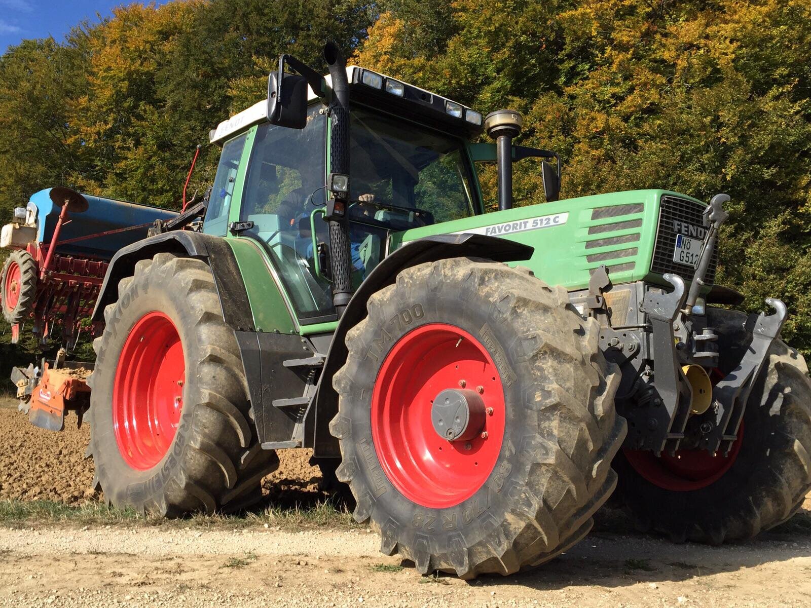 unser Fendt 512C beim Säen