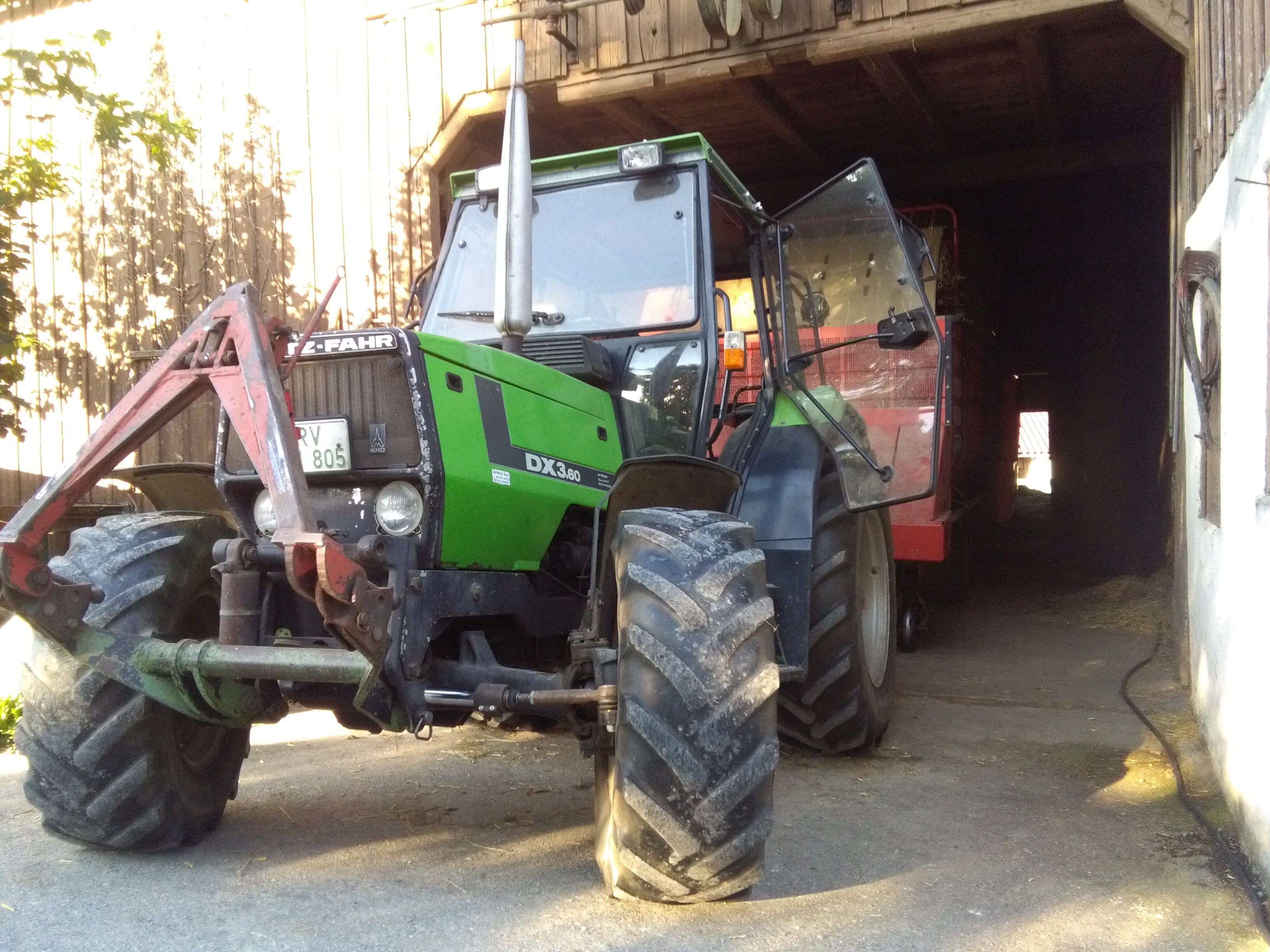 Deutz kombi bei der Heu ernte