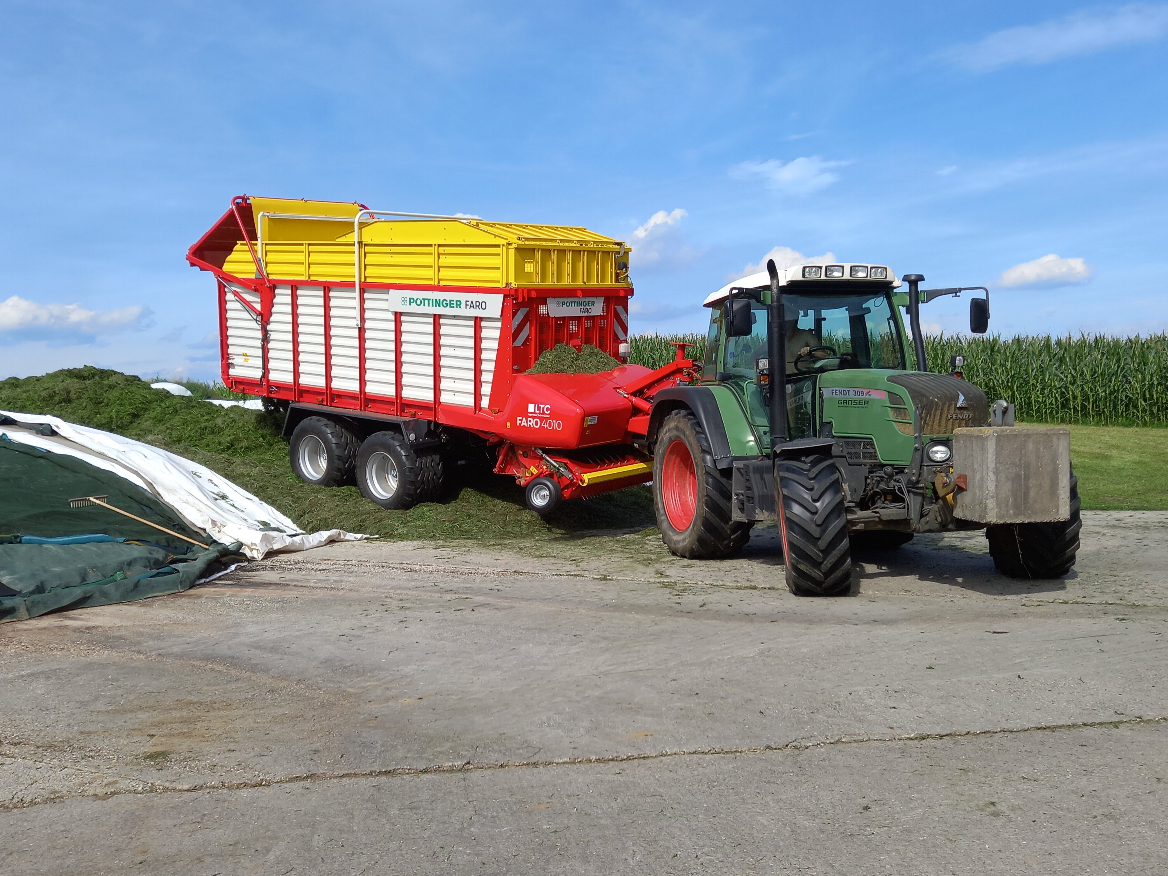 Silieren mit Fendt 309 Vario TMS und Pöttinger Faro 4010 Vorführer